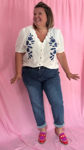 Top Luc - grande taille manche courte blanc broderies bleues