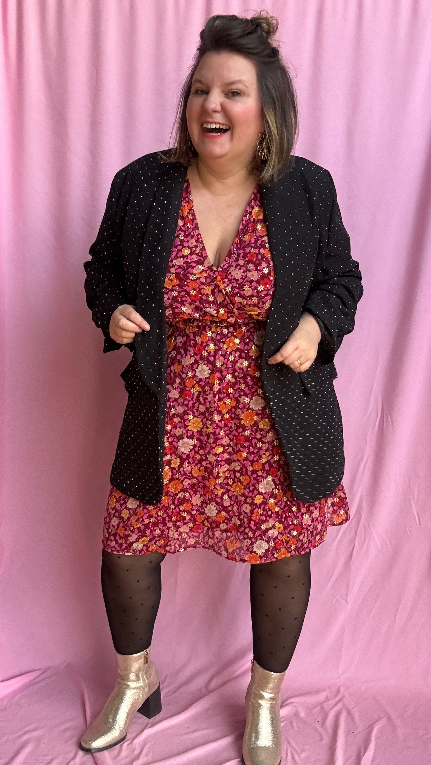 Le blazer grande taille noir détail strass argenté parfait pour transformer n’importe quelle tenue en look wow