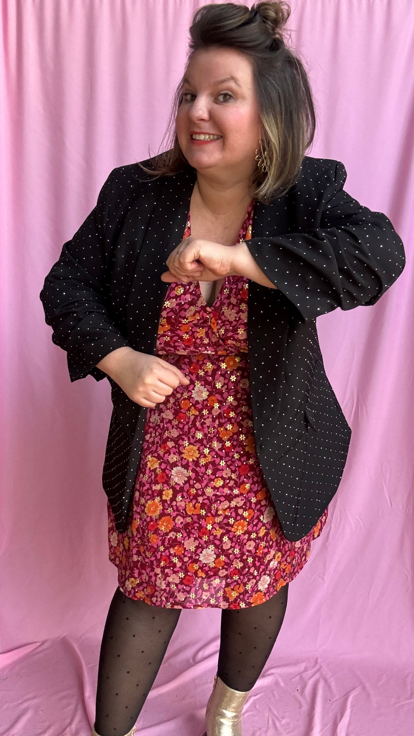 Le blazer grande taille noir détail strass argenté parfait pour transformer n’importe quelle tenue en look wow