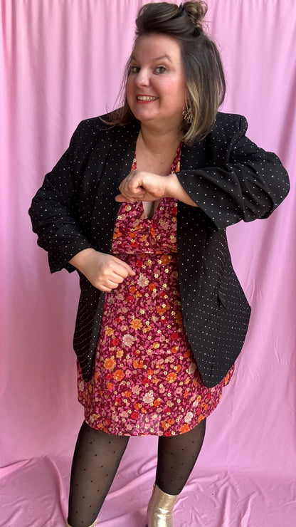 Le blazer grande taille noir détail strass argenté parfait pour transformer n’importe quelle tenue en look wow