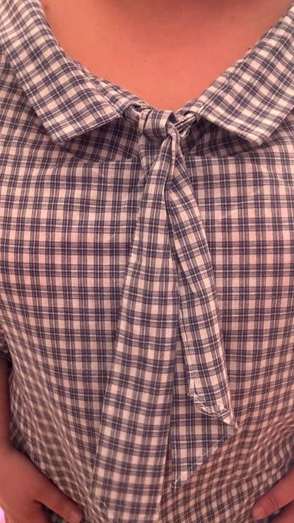Blouse chemise grande taille vichy blanc et bleu, col lavallière