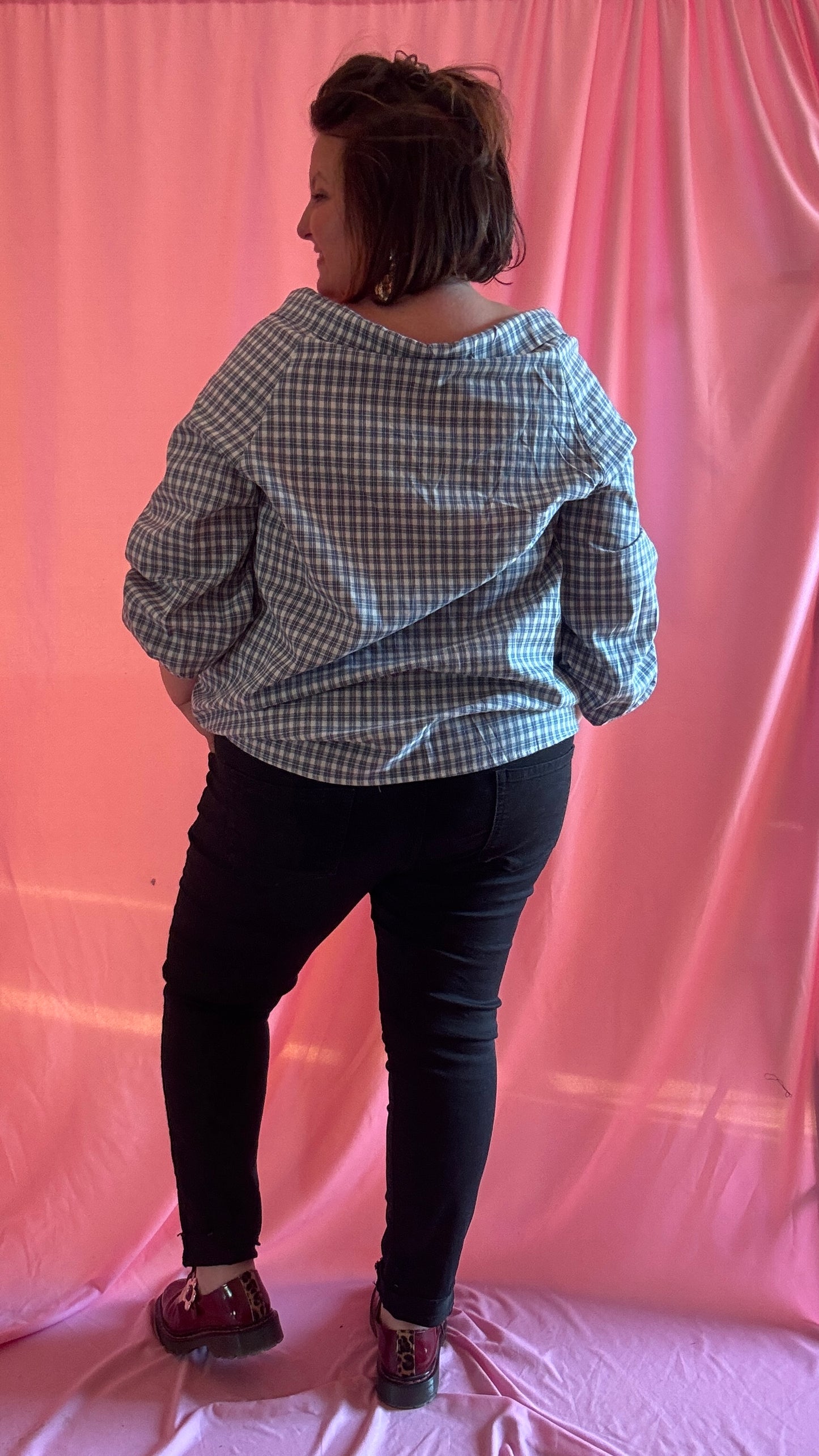 Blouse chemise grande taille vichy blanc et bleu, col lavallière