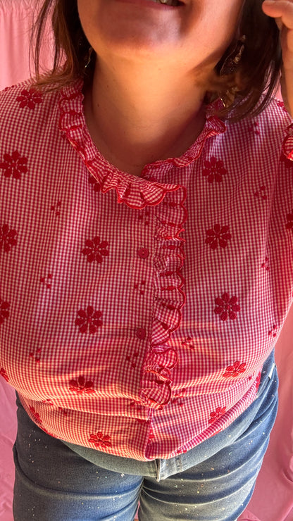 chemise grande taille lumineuse et pleine de bonne humeur carreaux et broderie rouge et blanc