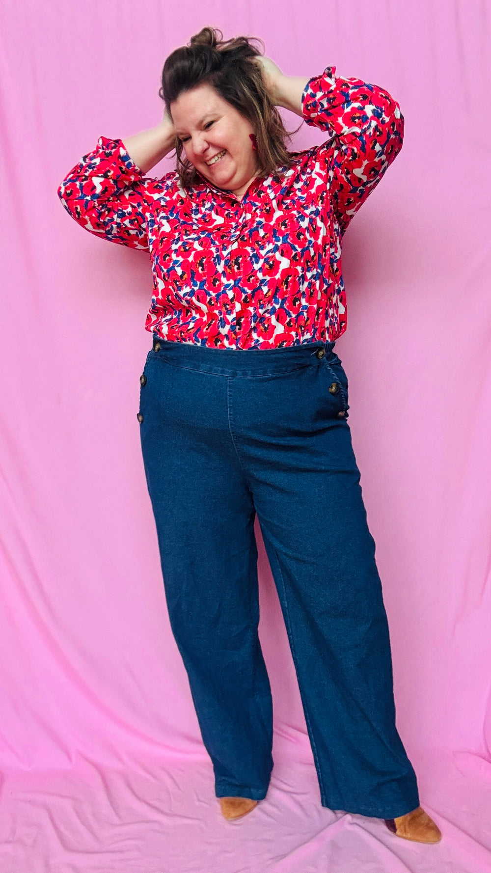 Jean bilie- grande taille droit taille haute boutons déco