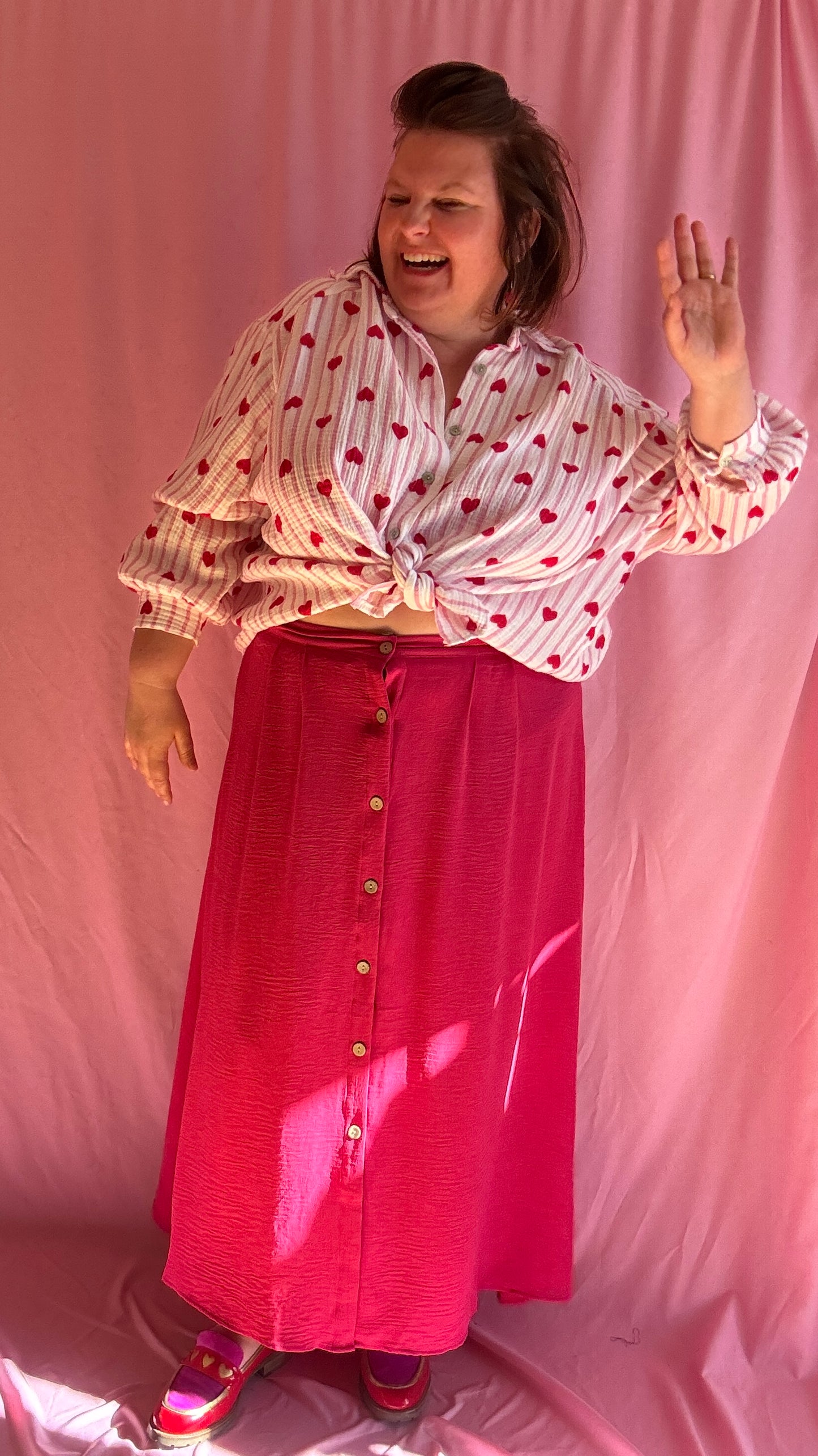 jupe longue grande taille rose fuchsia fluide et élégante