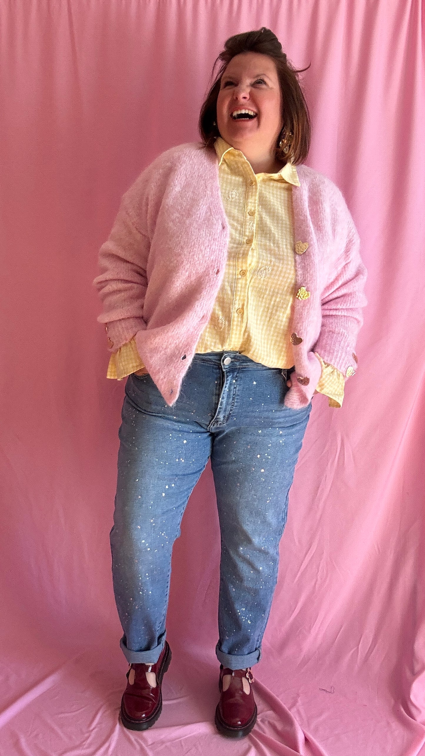 Gilet pull grande taille rose pastel, boutons cœurs dorés devant et manches