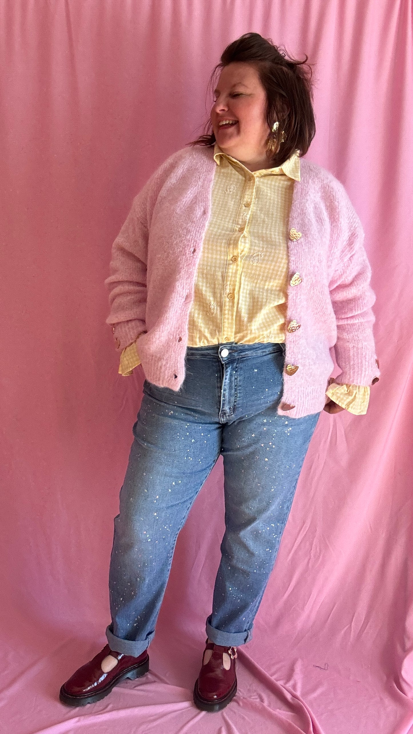 Gilet pull grande taille rose pastel, boutons cœurs dorés devant et manches