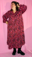 Robe Lucie - longue grande taille léopard rose et rouge