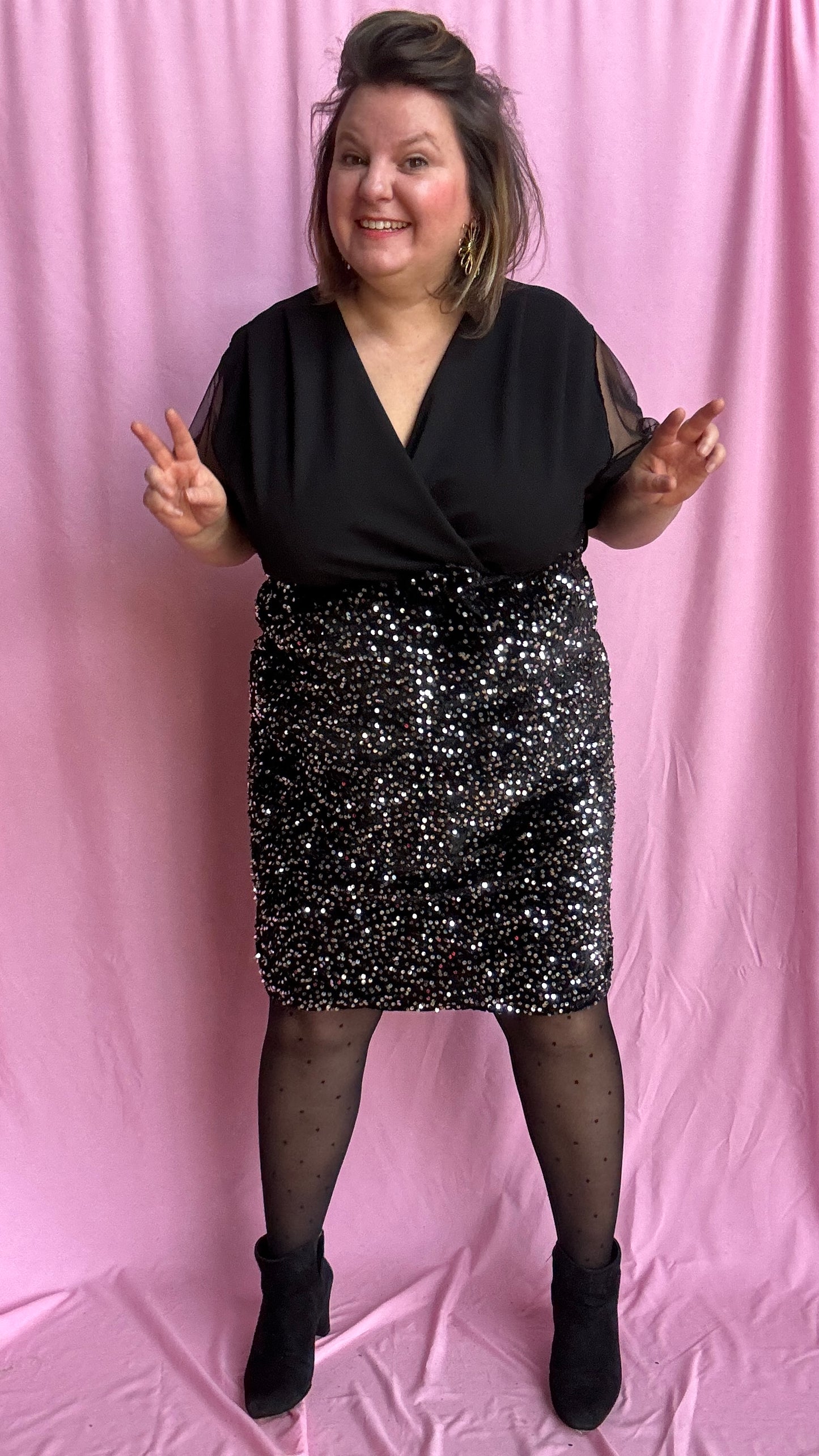 Robe courte grande taille sequin argenté haut en transparence pensée pour faire briller ta silhouette