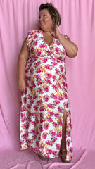Robe Olga - grande taille longue motifs fleuris rose orangé manche froufrous