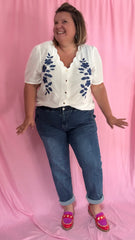 Top Luc - grande taille manche courte blanc broderies bleues