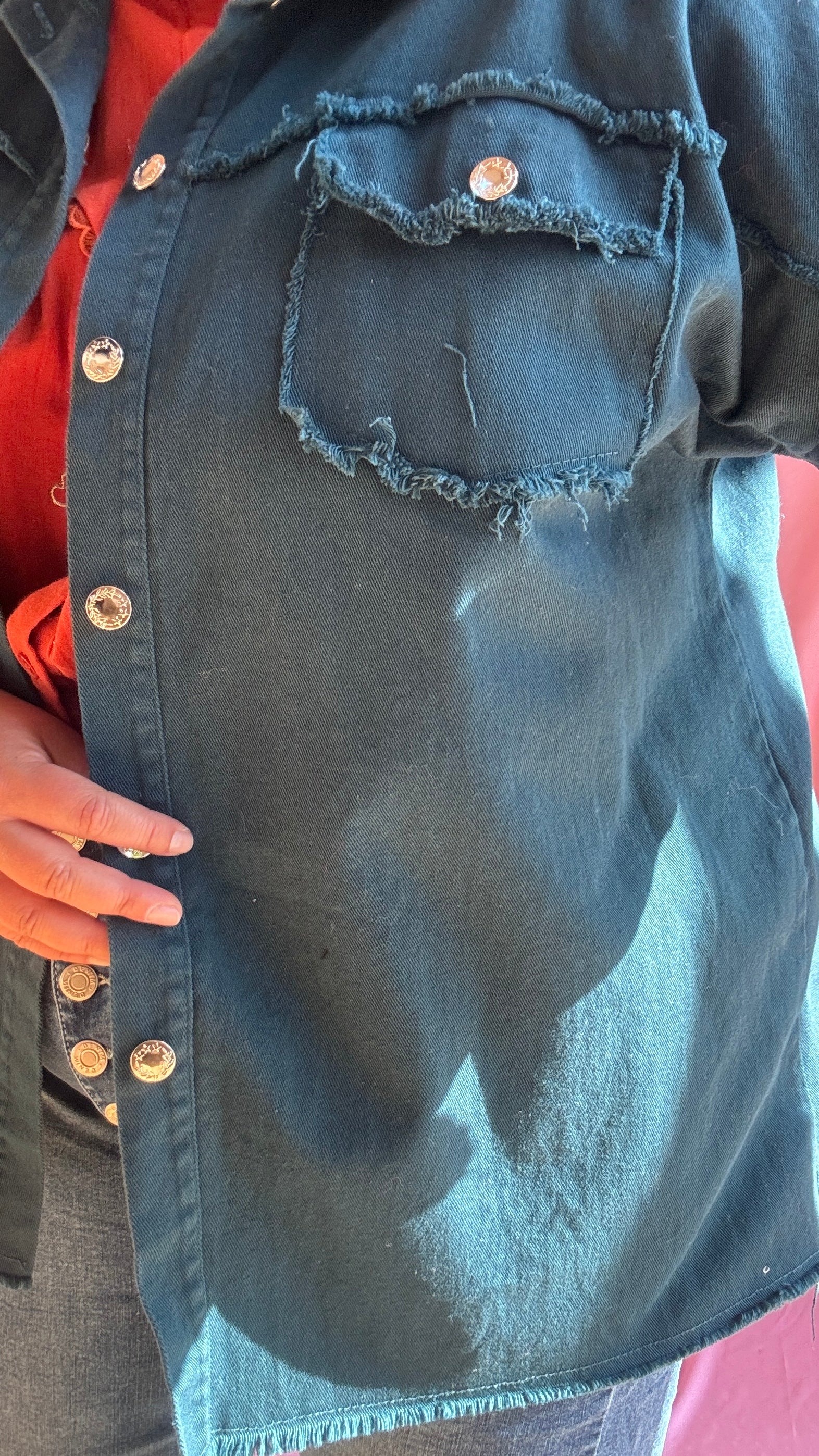 Affirme ton style avec cette veste en jean grande taille mi-longue bleu canard légèrement oversize