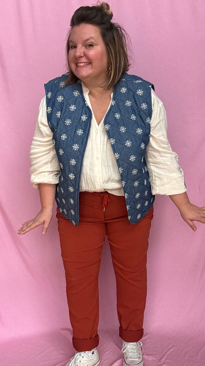 Veste sans manche en jean grande taille, broderies blanches, style bohème et casual